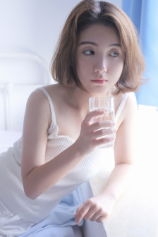 屋顶的散步者